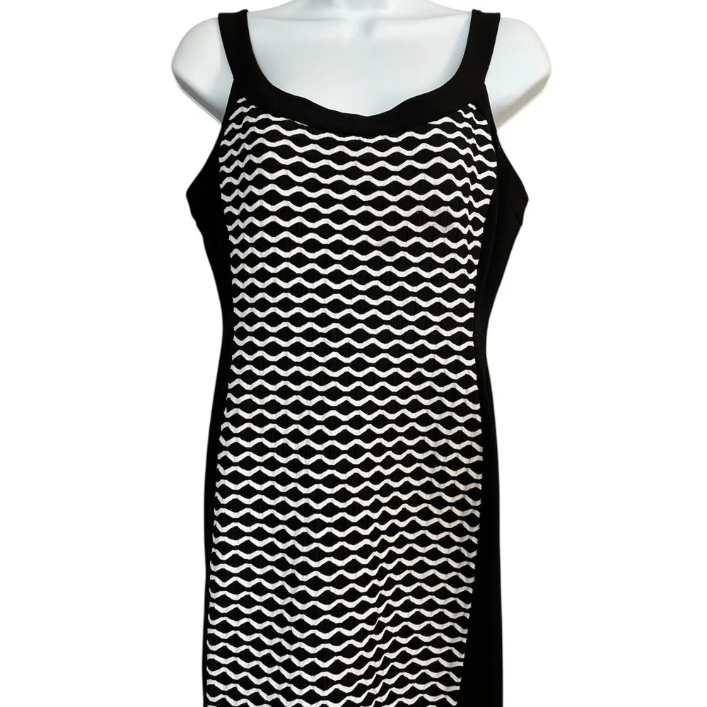 R&M Richards | Black and White Sleeveless Bodycon Dress | Knee Length - Picture 1 of 3